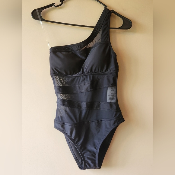 Shade & Shore Other - Shade And Shore Size Small 4-6 Black One-Shoulder Swimsuit NWT Women's